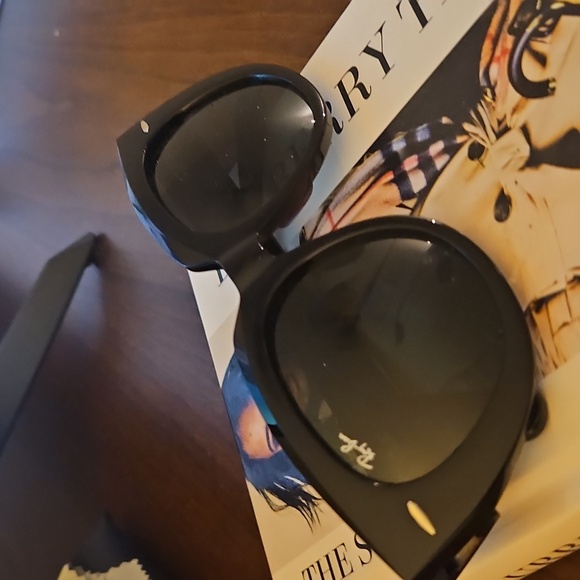 Ray-Ban Classic Black Sunglasses